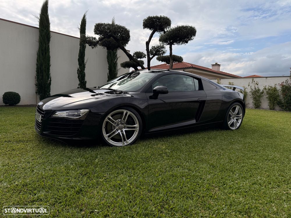Audi R8 Coupé 4.2 FSi V8 quattro - 11