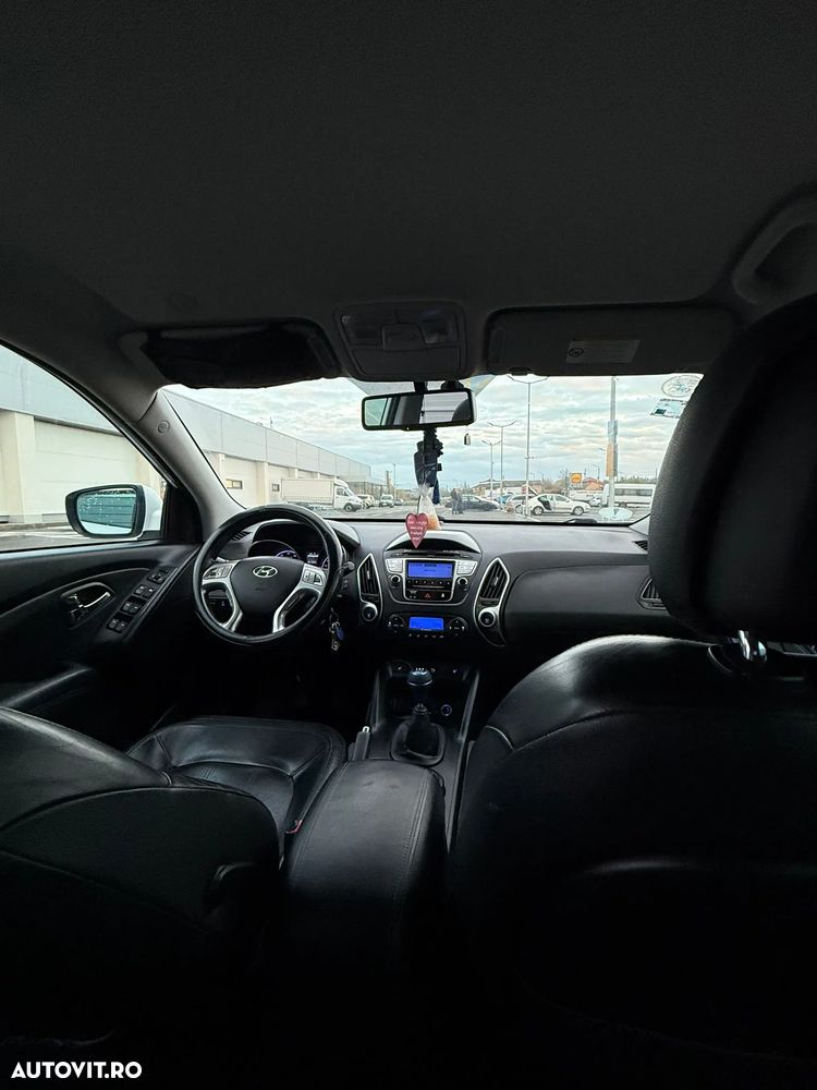 Hyundai ix35 - 11