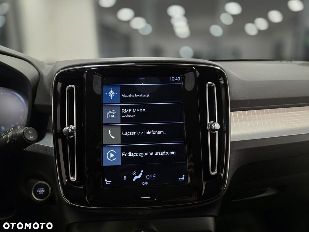 Volvo XC 40 D4 AWD Geartronic Momentum Pro - 31