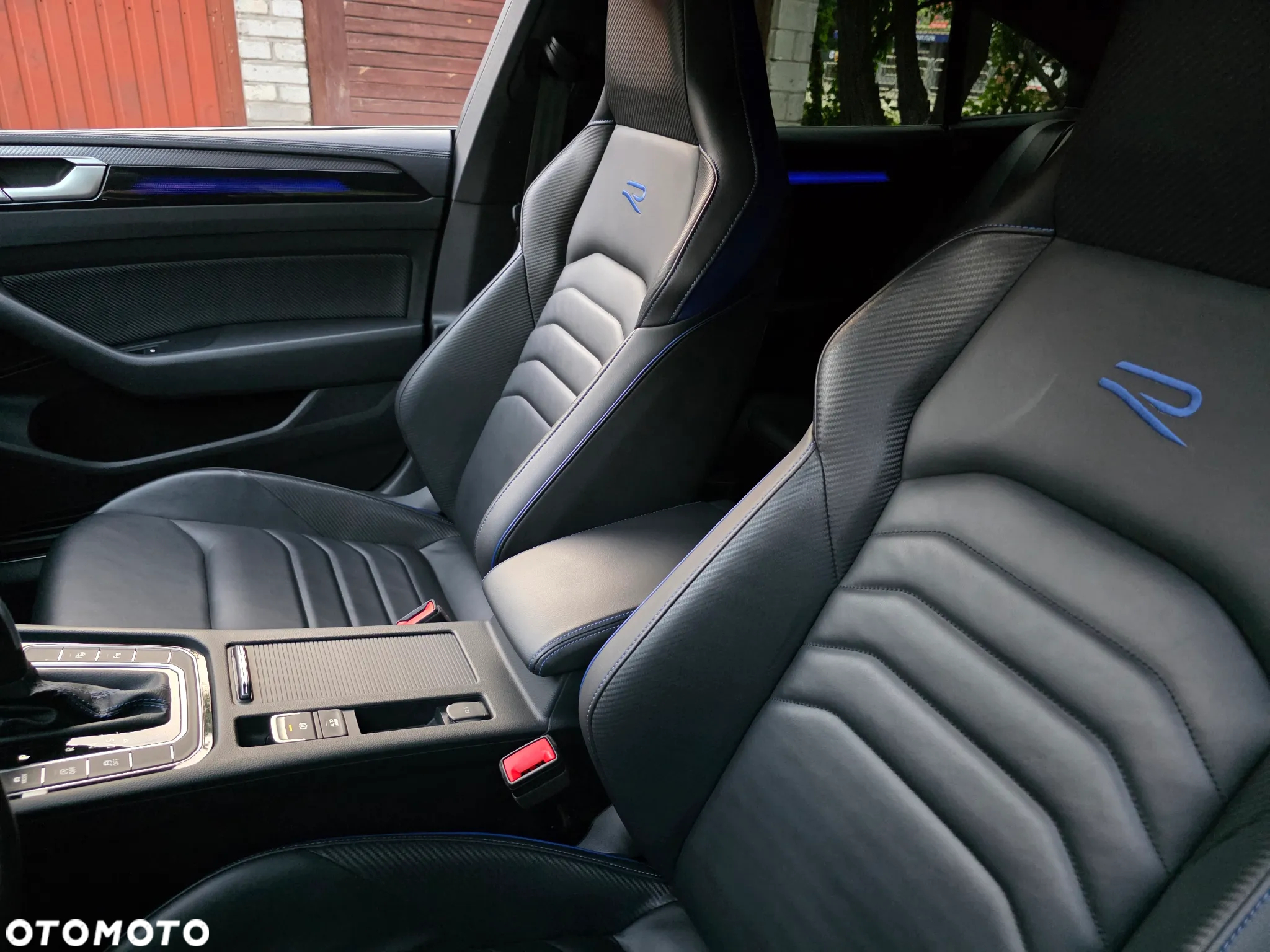 Volkswagen Arteon 2.0 TSI 4Motion R DSG - 30
