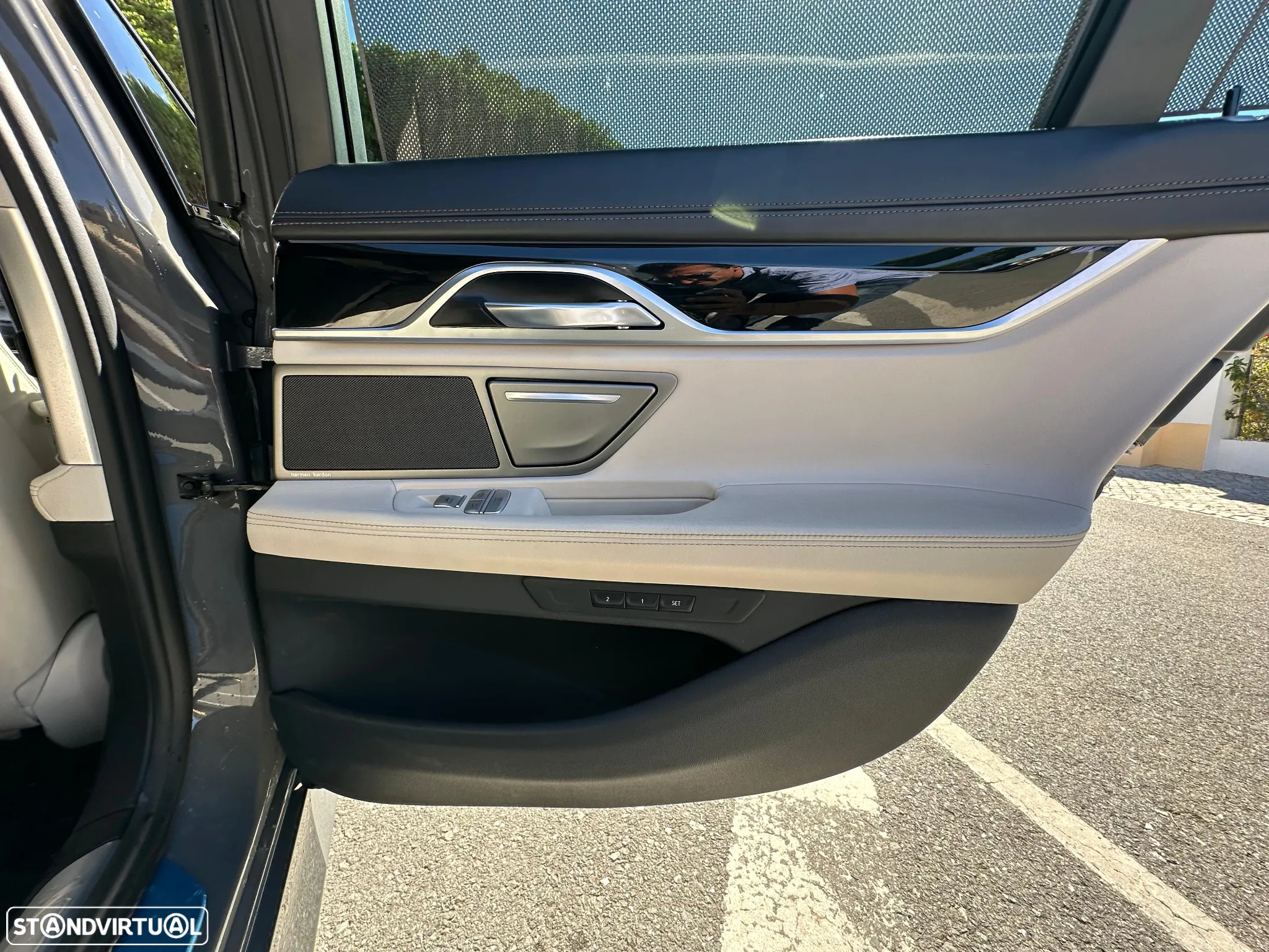 BMW 740 d xDrive Pack M Auto - 18