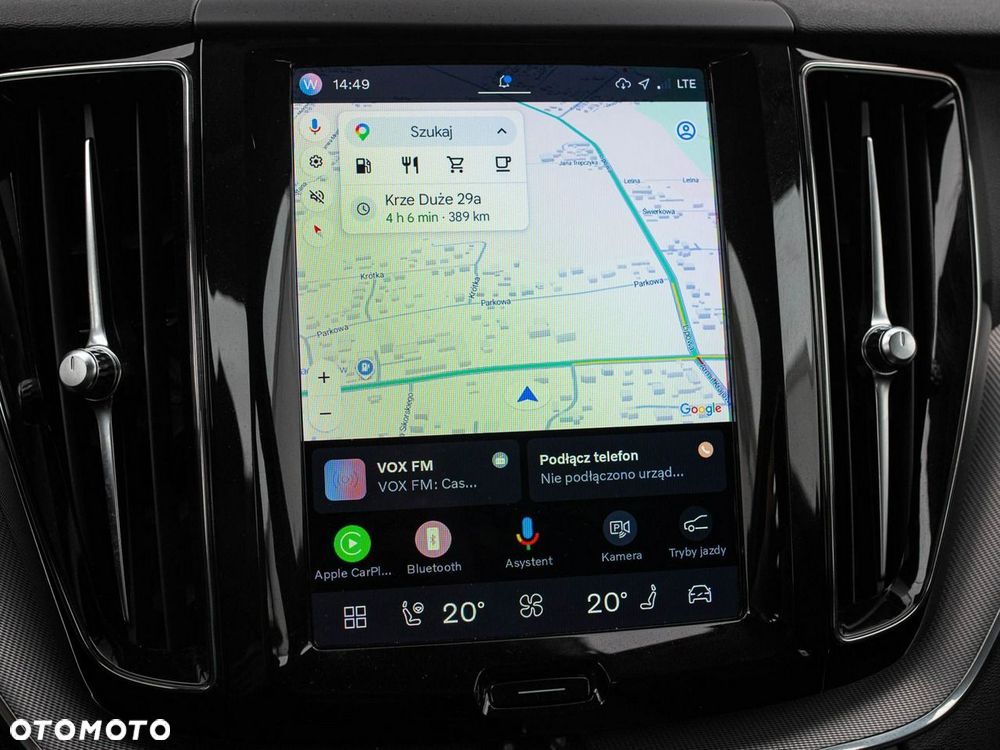 Volvo XC 60 B4 B Plus Dark - 17
