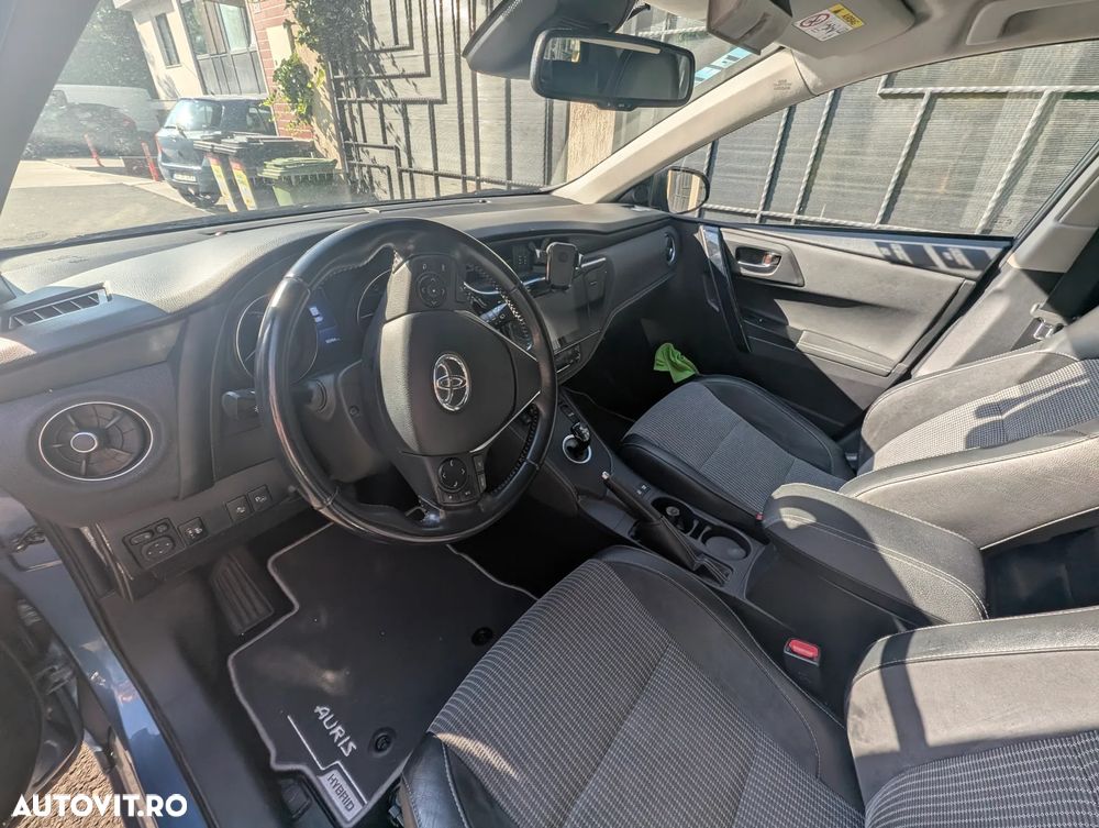 Toyota Auris - 8
