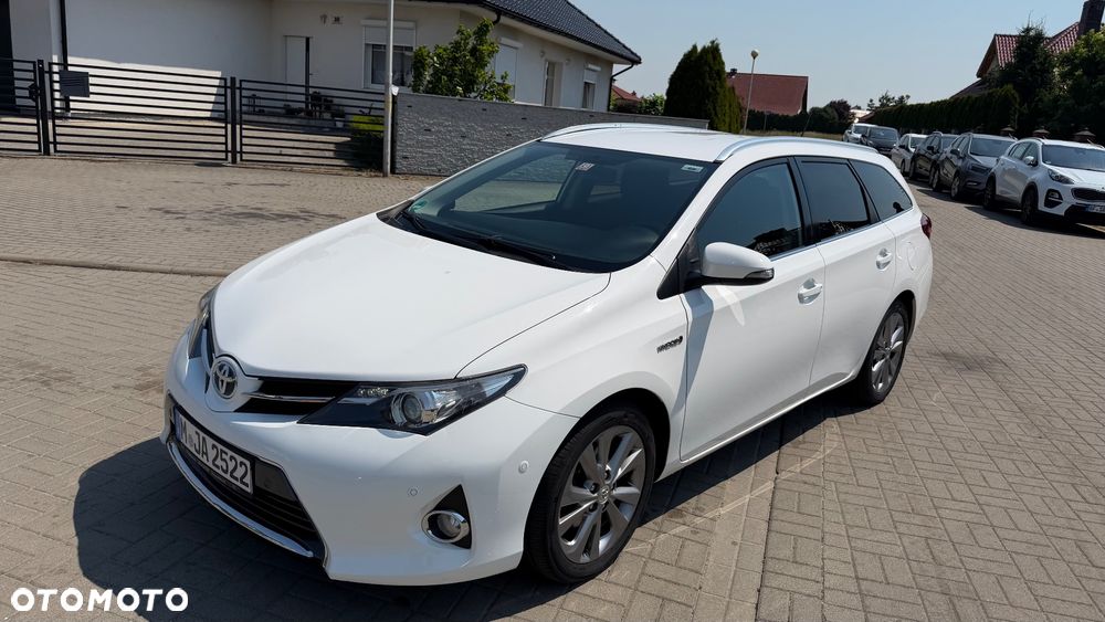 Toyota Auris - 2