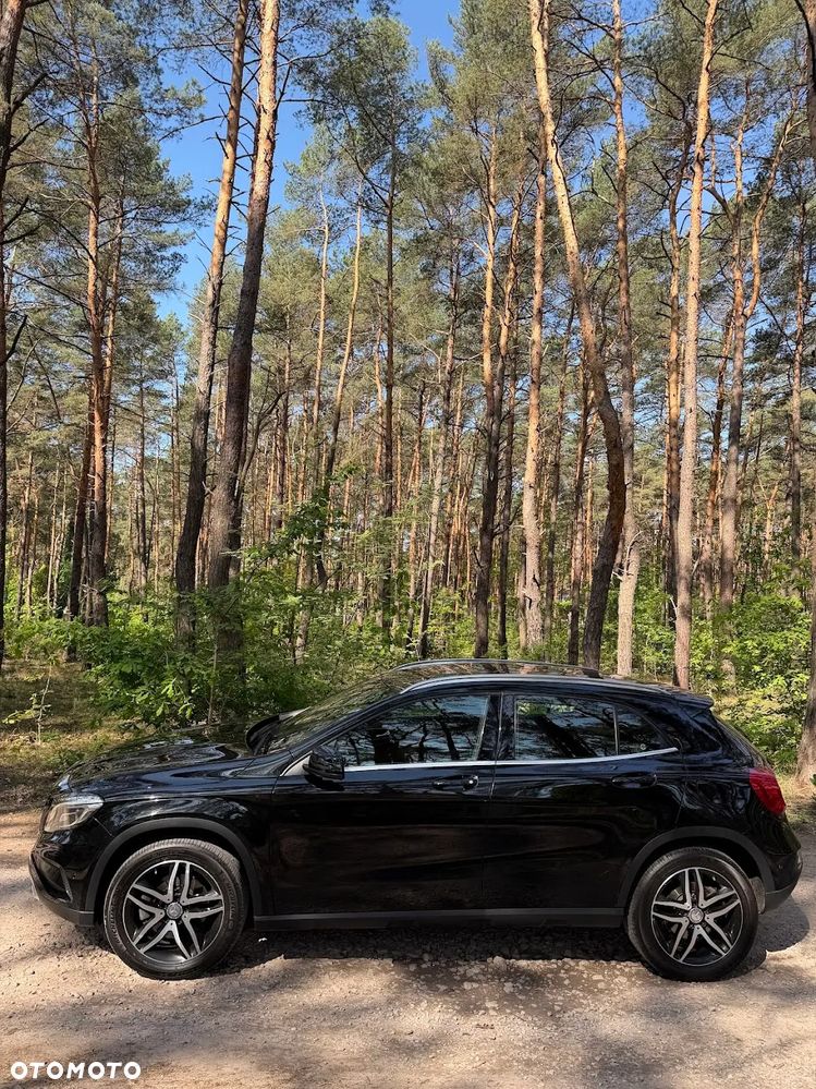 Mercedes-Benz GLA 250 4-Matic - 7