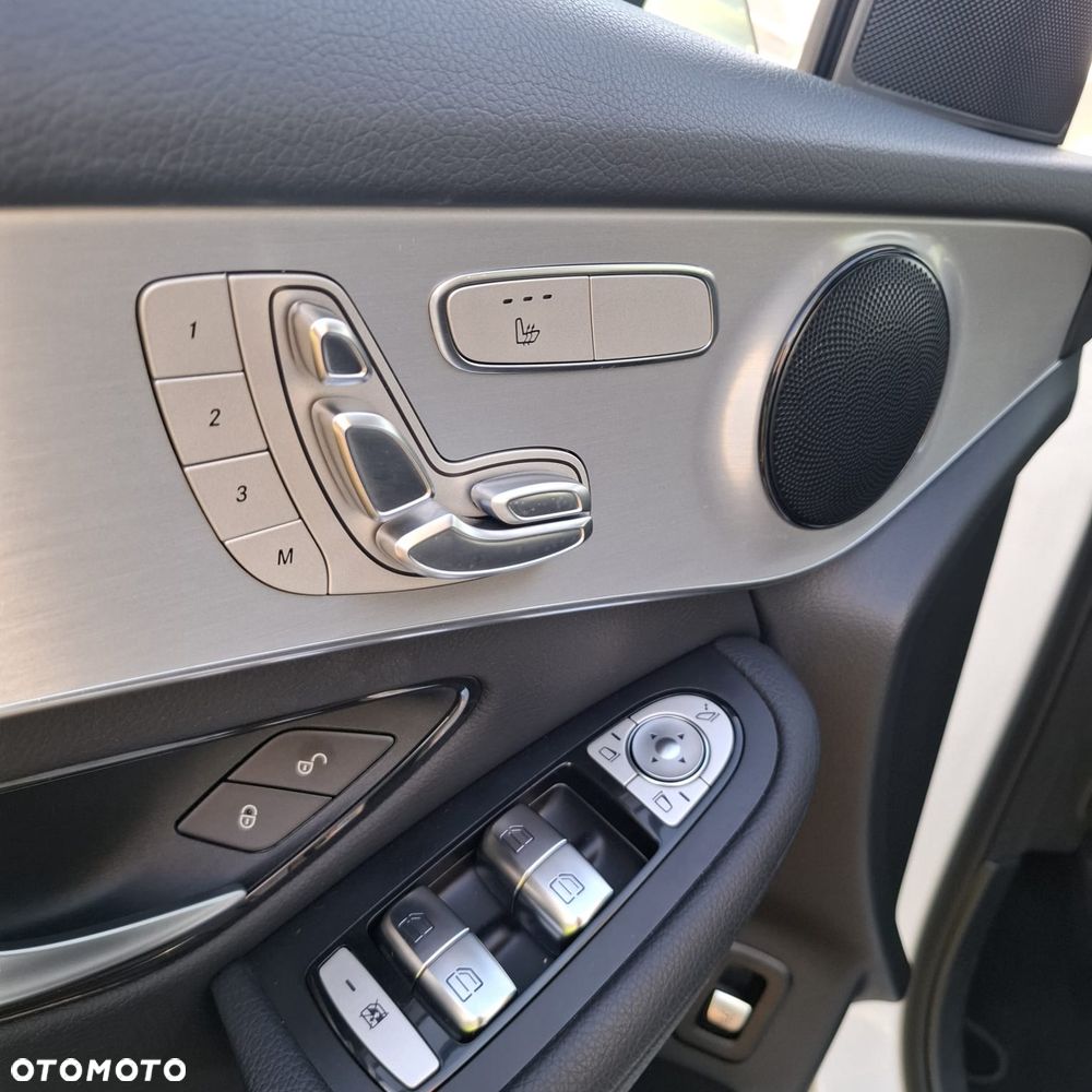 Mercedes-Benz GLC - 19