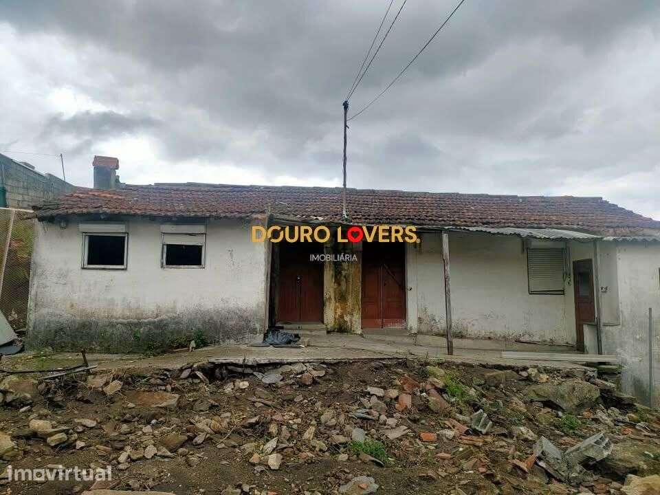 Moradia em Ruína com Terreno de Cerca de 1.000 m2 - Fânzeres - Grande imagem: 2/10
