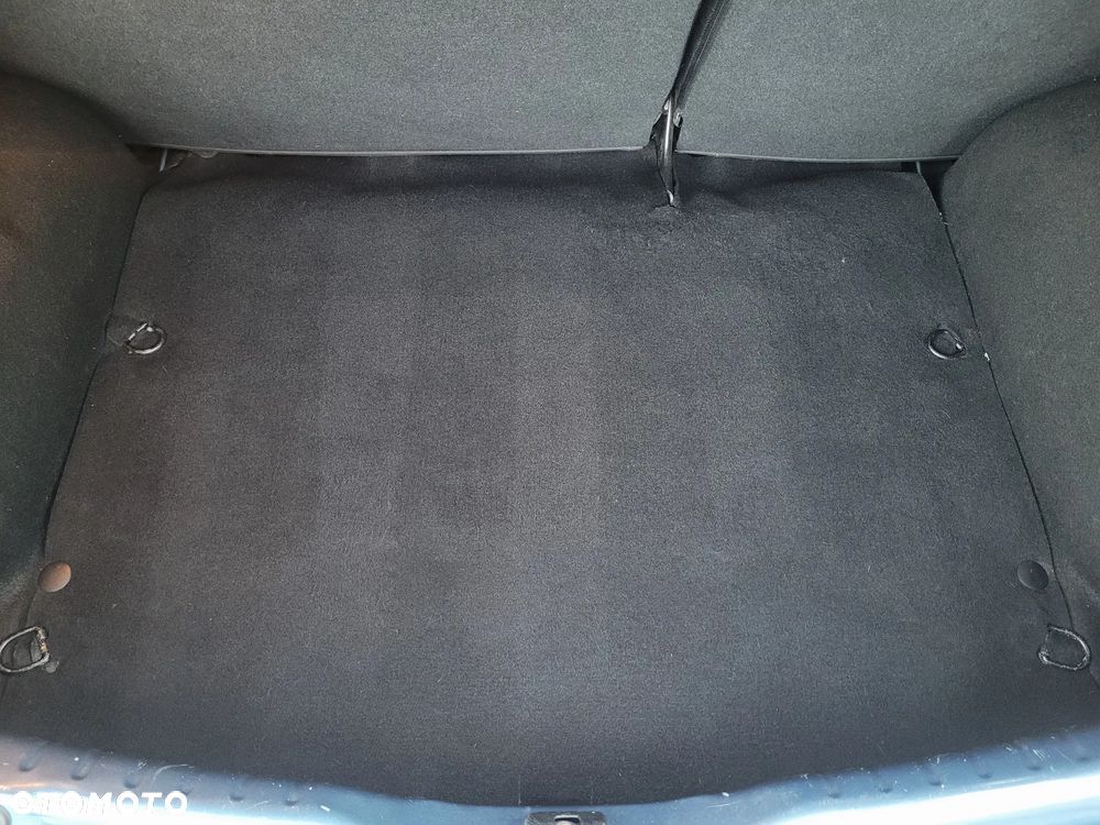 Dacia Sandero 1.6 MPI Laureate - 24