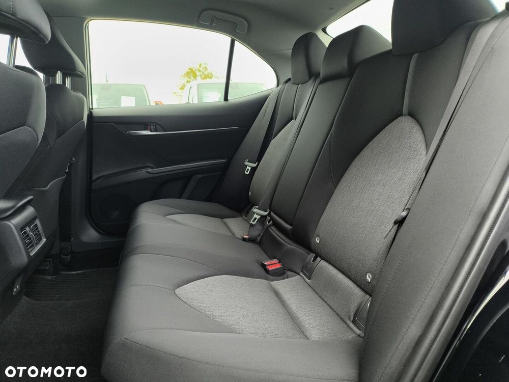 Toyota Camry 2.5 Hybrid Comfort CVT - 14