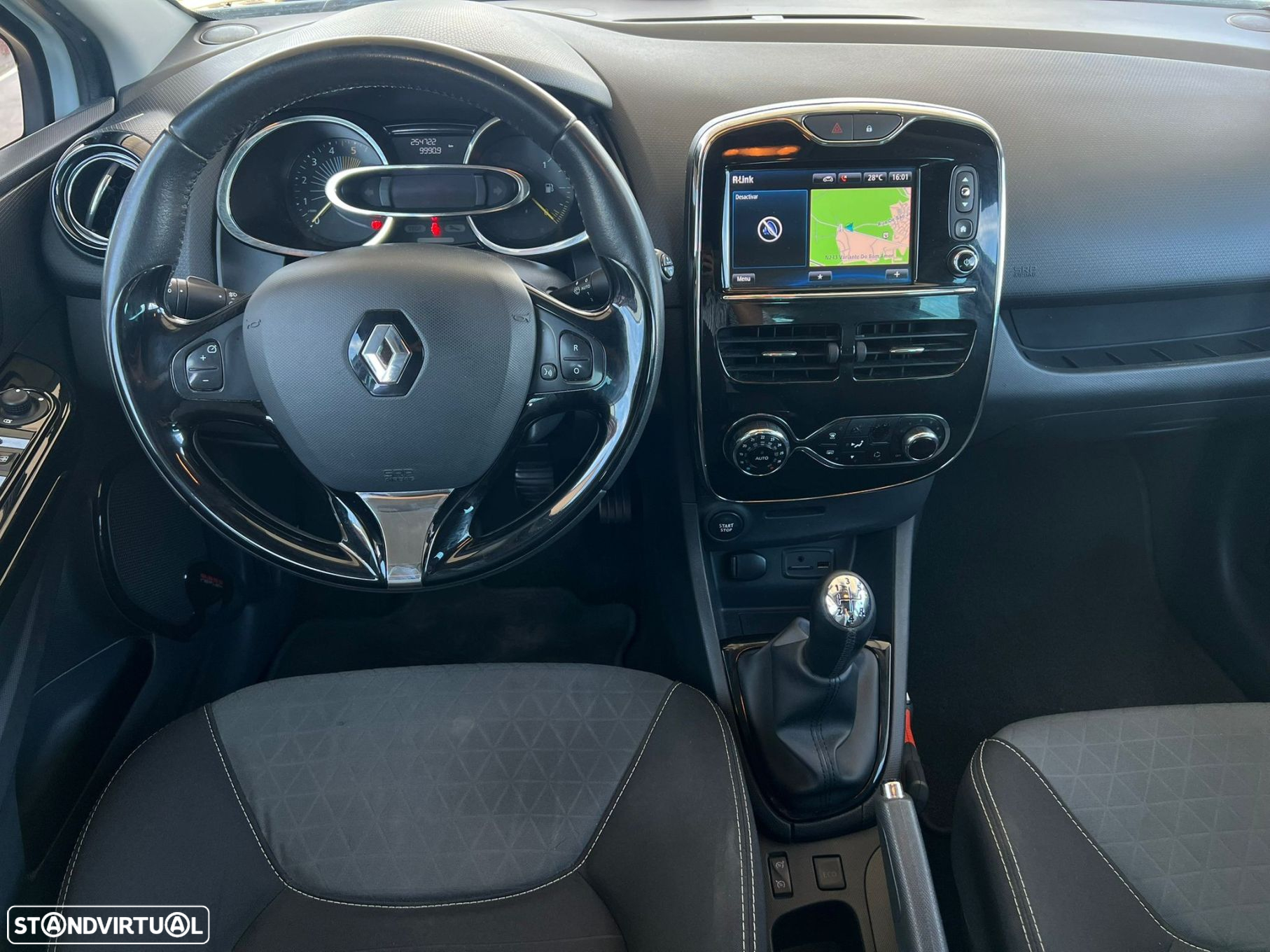 Renault Clio Sport Tourer 1.5 dCi Limited - 9