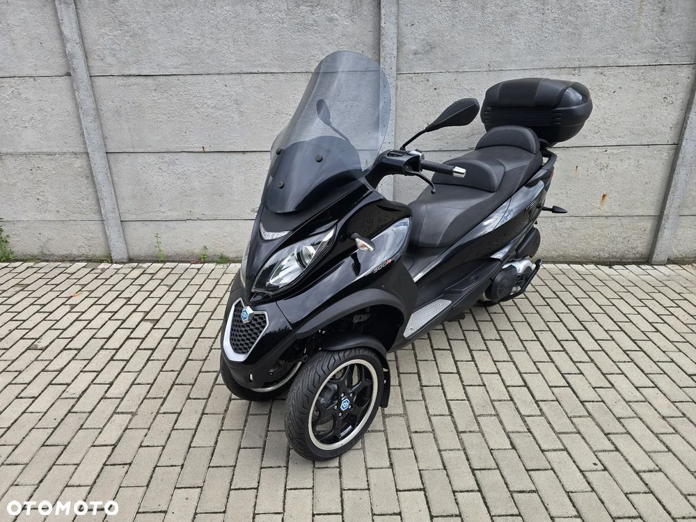Piaggio MP-3 - 12