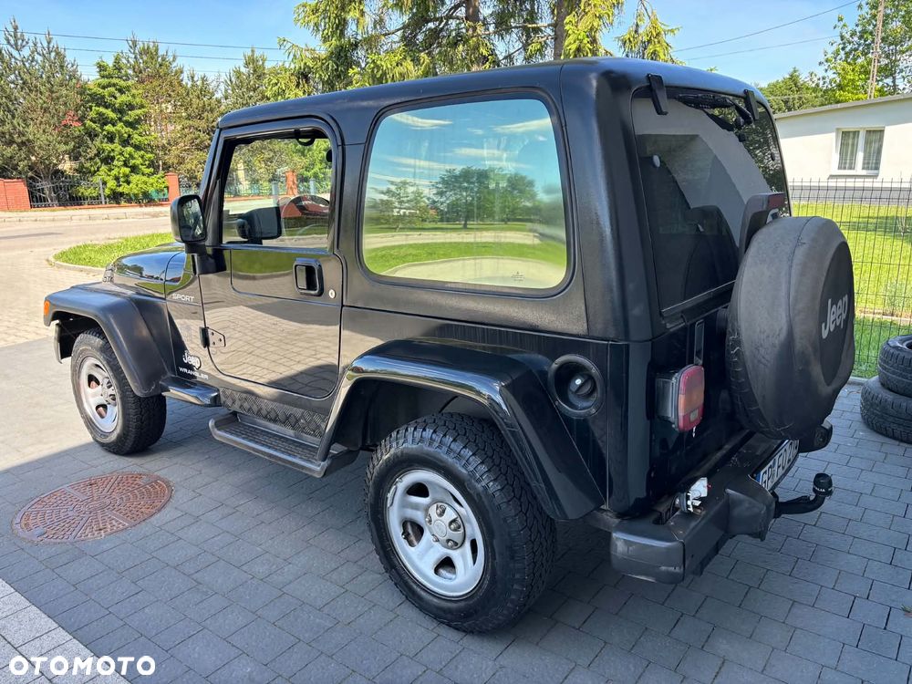 Jeep Wrangler - 3