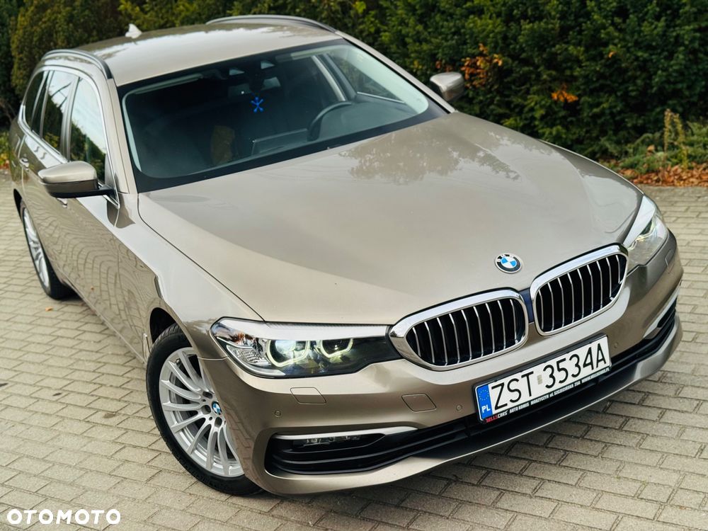 BMW Seria 5 520d xDrive Touring - 31