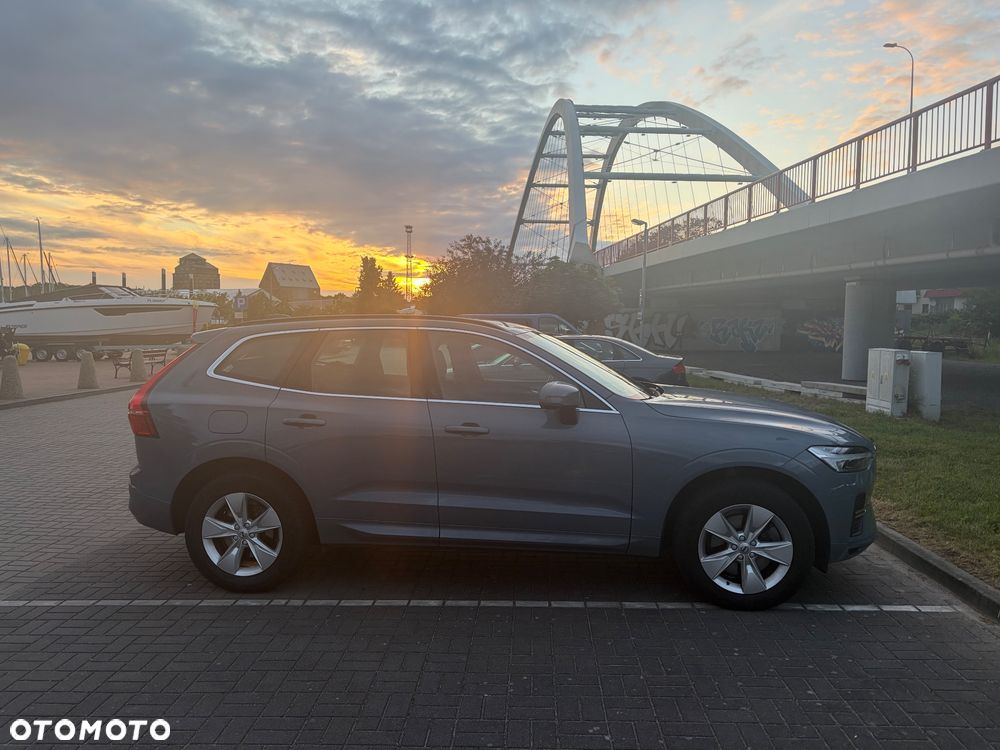 Volvo XC 60 B4 D Essential - 3