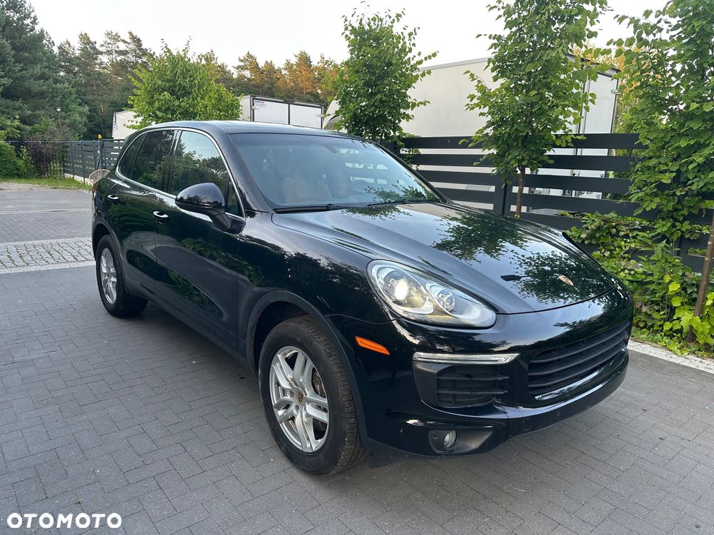 Porsche Cayenne Standard - 1