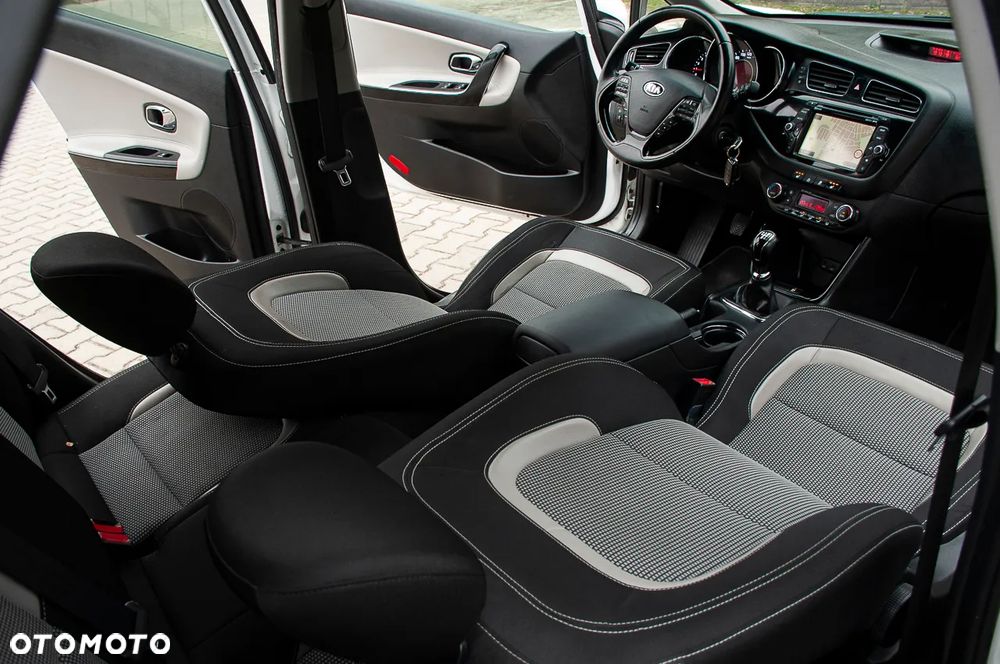 Kia Ceed - 19