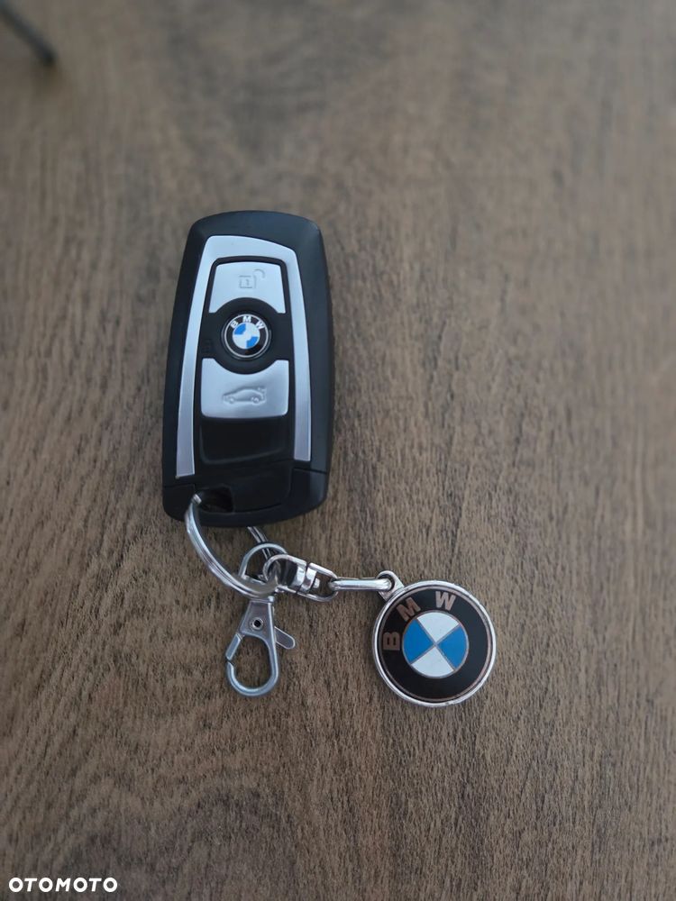 BMW X3 xDrive28i xLine - 35