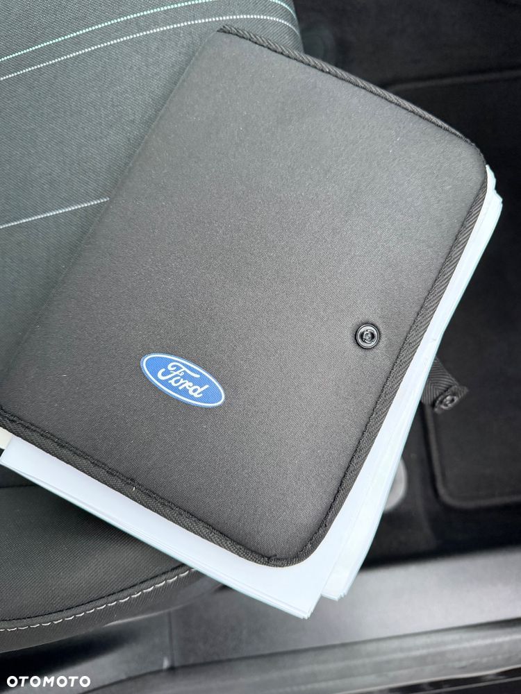 Ford Fiesta 1.1 S&S TITANIUM - 21