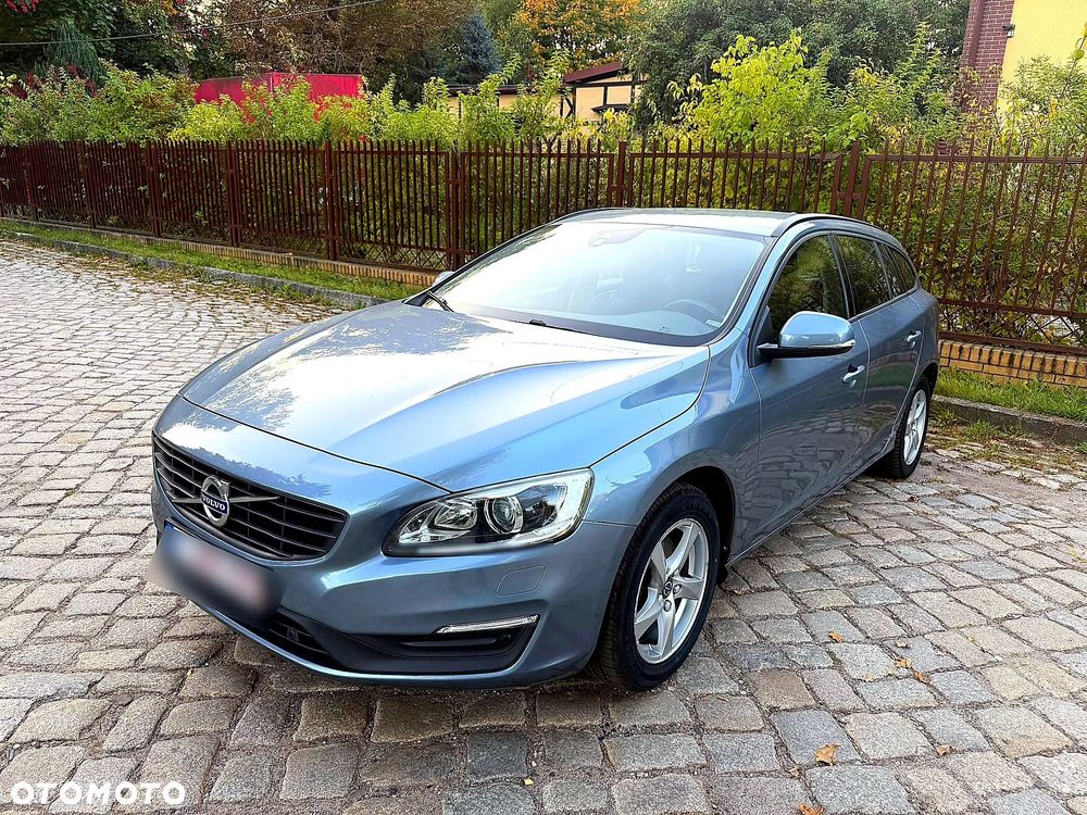 Volvo V60 D3 Momentum - 36