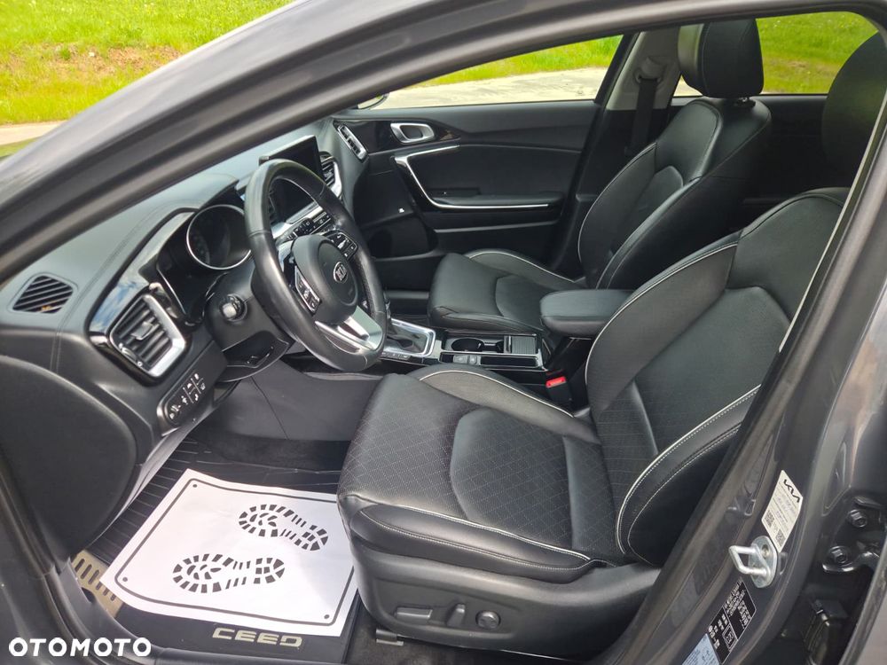 Kia Ceed 1.6 CRDi DCT Platinum Edition - 13