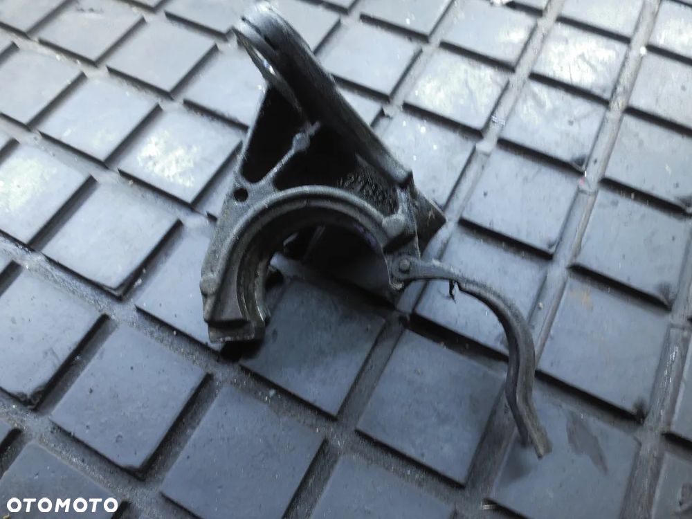 ŁAPA RENAULT MEGANE RS 2.0 225KM 8200502735 - 1