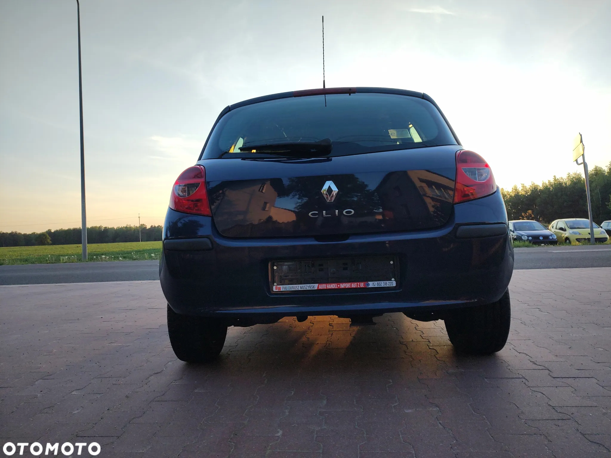 Renault Clio 1.2 TCE Authentique - 12