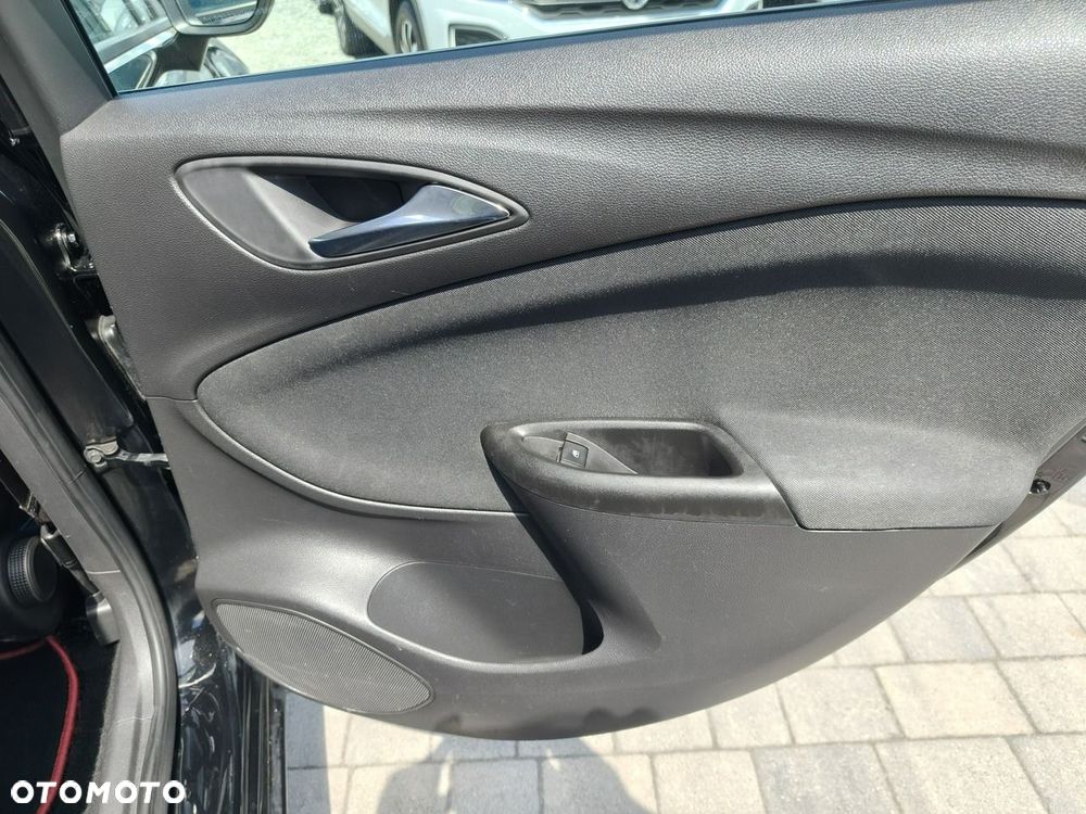 Opel Astra - 25