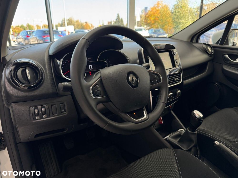Renault Clio - 8