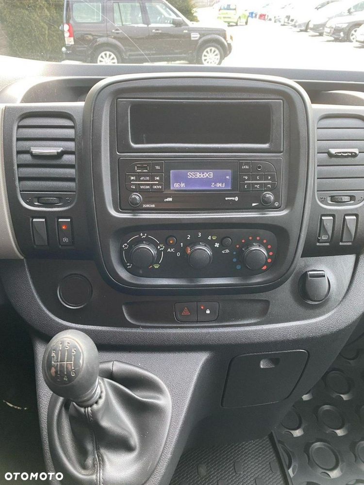 Renault Trafic - 11