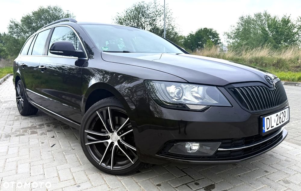 Skoda Superb 2.0 TDI Business DSG - 1