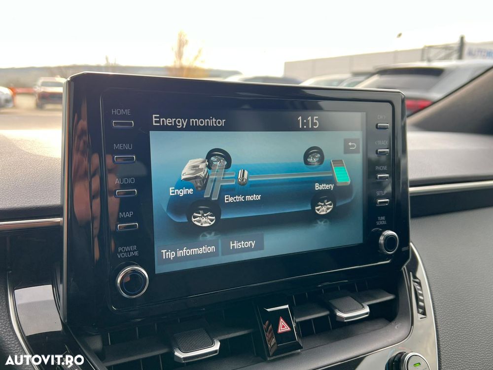 Toyota Corolla 1.8 HSD Dynamic Bi-tone - 22