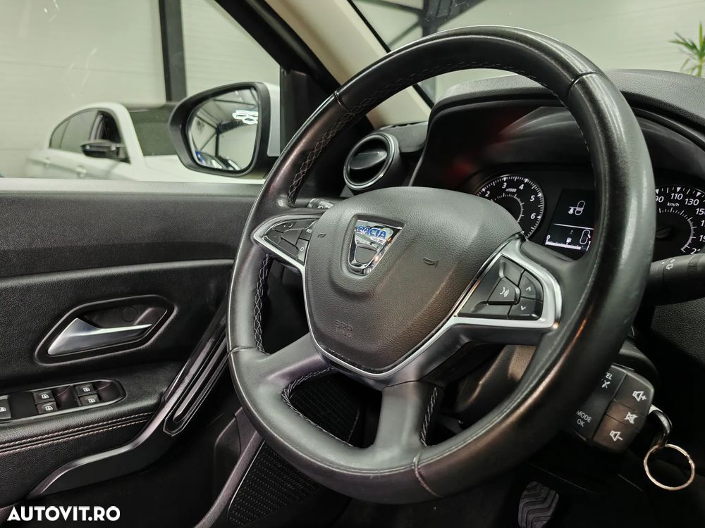 Dacia Duster 1.6 SCe Prestige jante 17" - 12