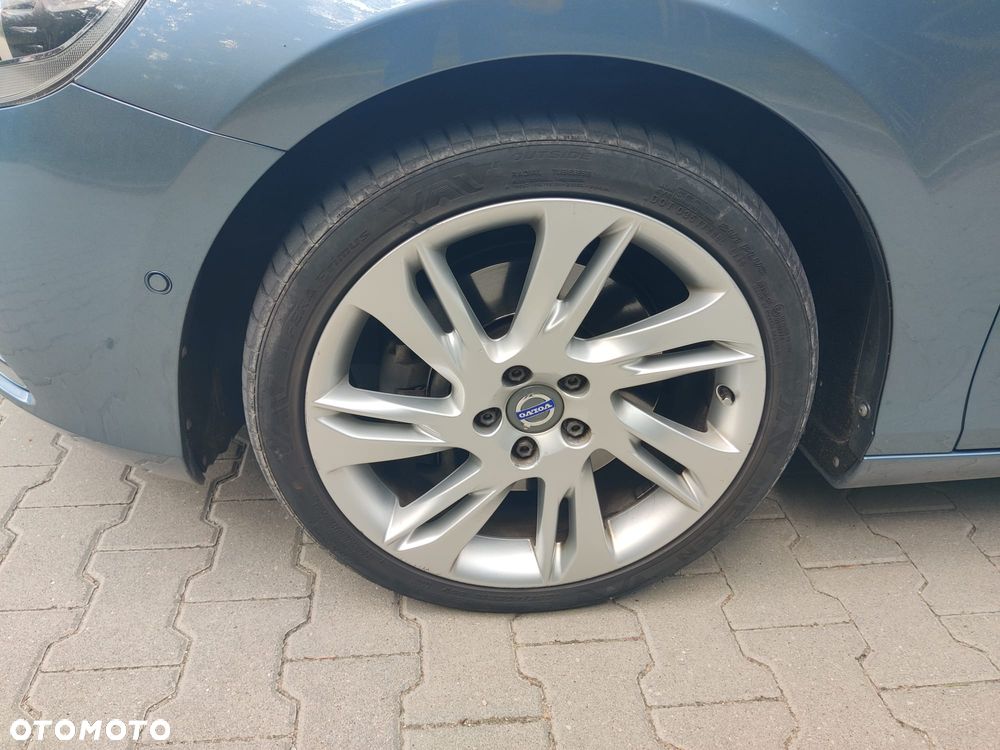 Volvo V40 D4 Summum - 22