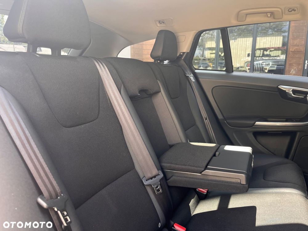 Volvo V60 D3 Geartronic - 27
