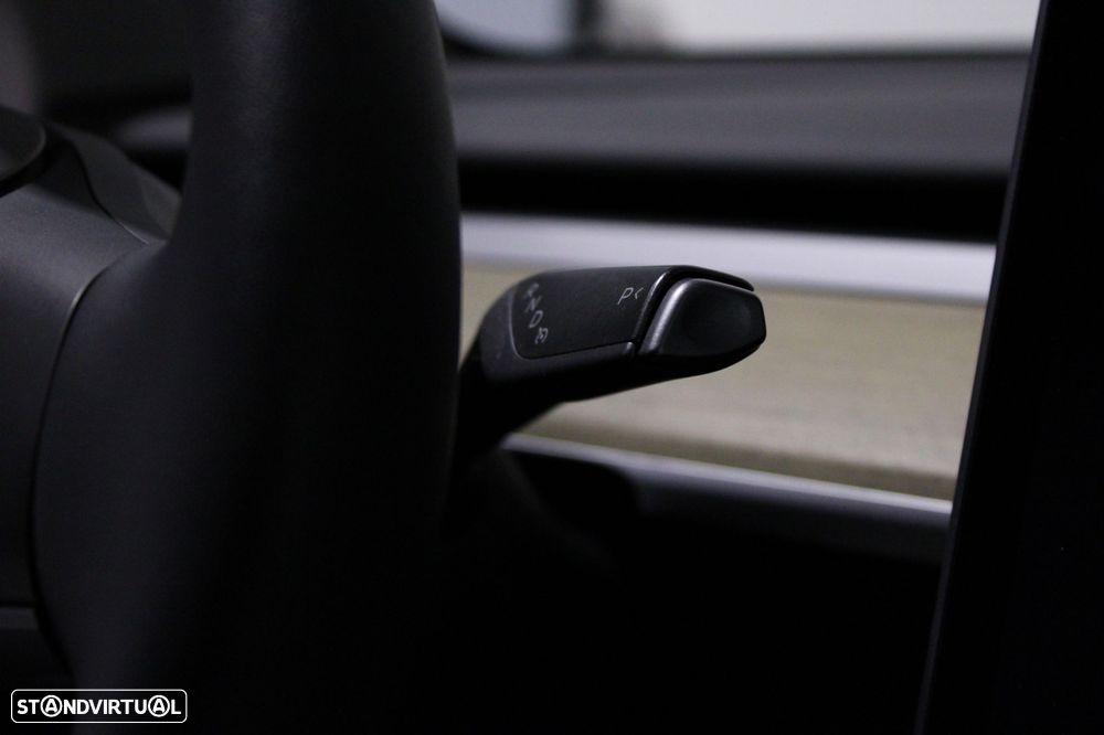 Tesla Model Y RWD - 8