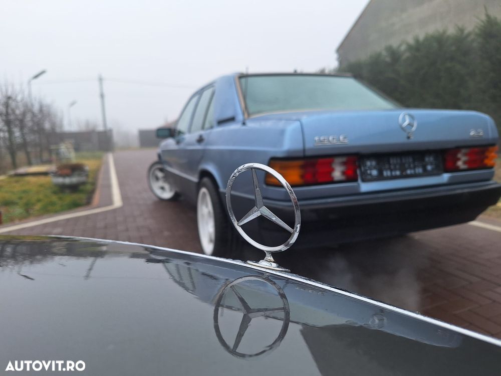 Mercedes-Benz 190 - 4