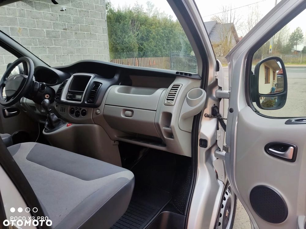 Renault Trafic - 15