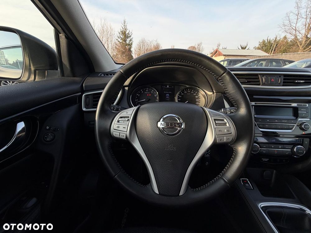 Nissan Qashqai 1.6 DIG-T N-Connecta - 30