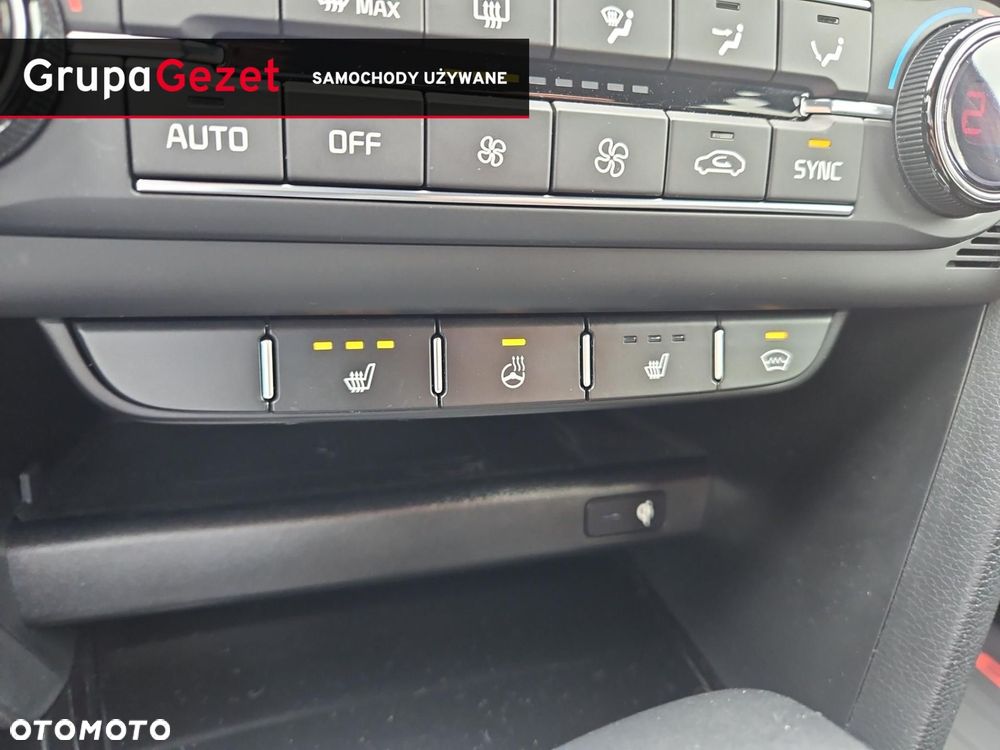 Kia ProCeed 1.6 T-GDI GT DCT - 30