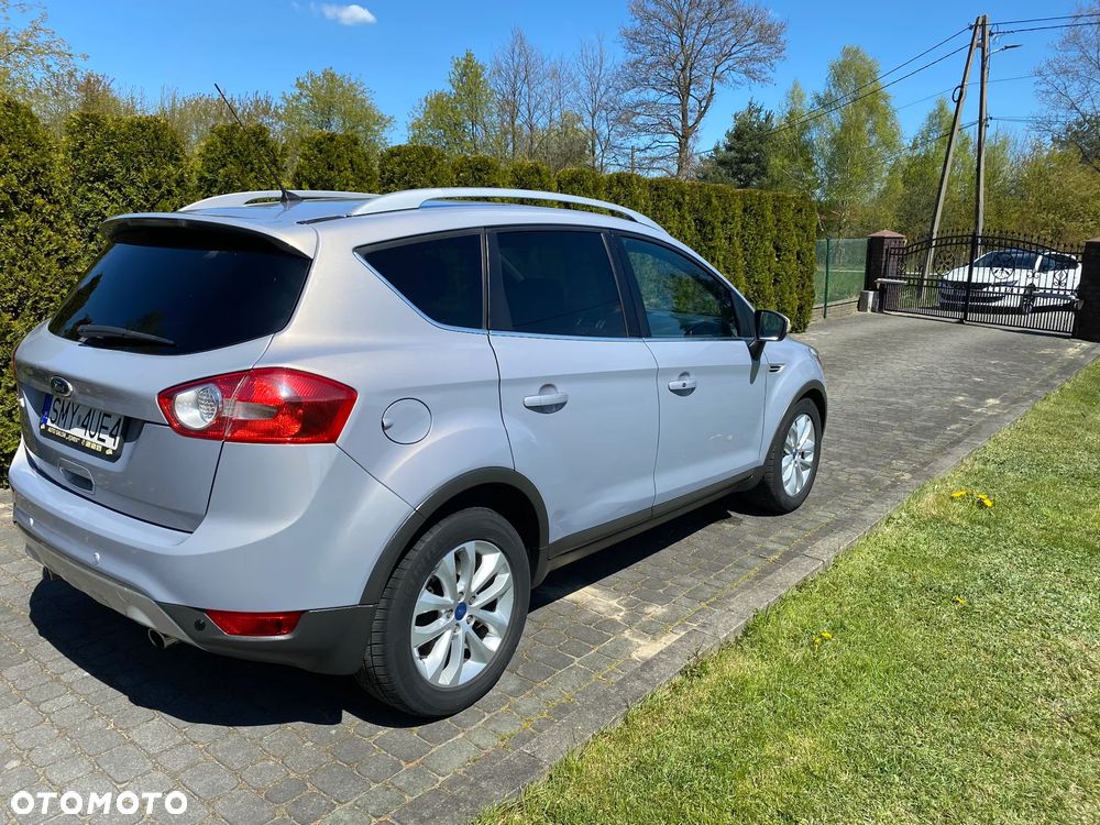 Ford Kuga 2.0 TDCi 2x4 Titanium - 9