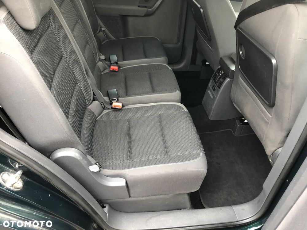 Volkswagen Touran 1.4 TSI Comfortline - 7