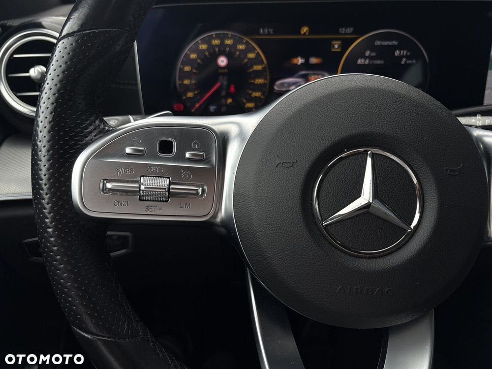 Mercedes-Benz Klasa E - 17