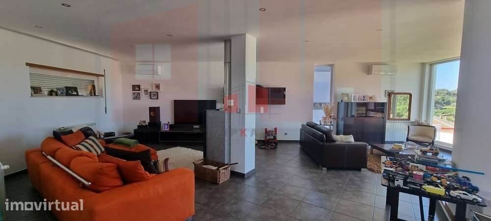Moradia Contemporânea T5 a 20 minutos de Lisboa - Grande imagem: 5/26