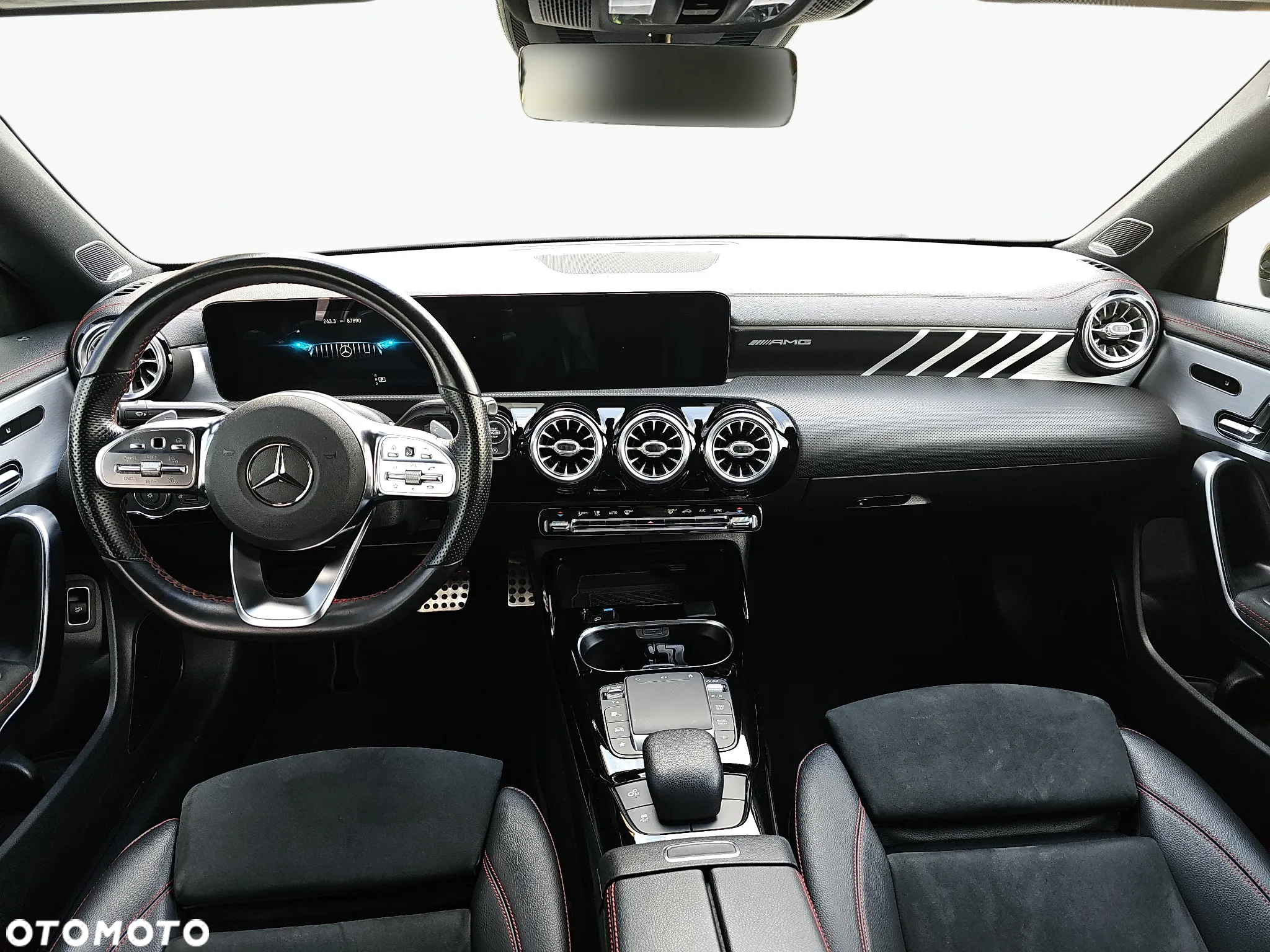 Mercedes-Benz CLA AMG 45 4-Matic 8G-DCT - 12