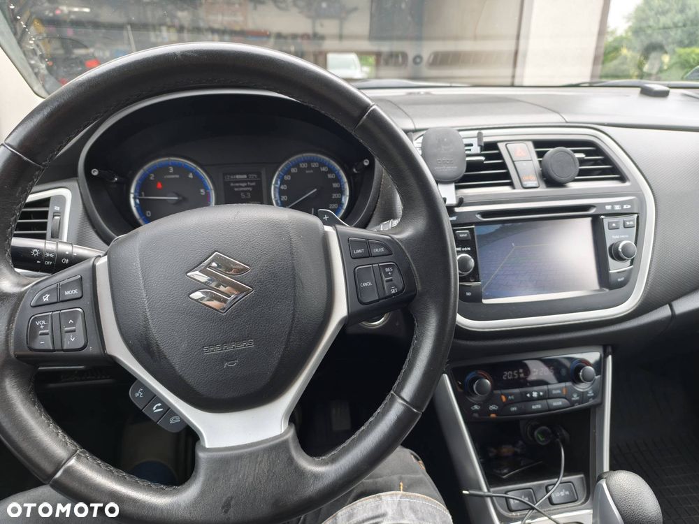 Suzuki SX4 S-Cross 1.6 DDiS TCSS 4x4 Comfort+ - 3
