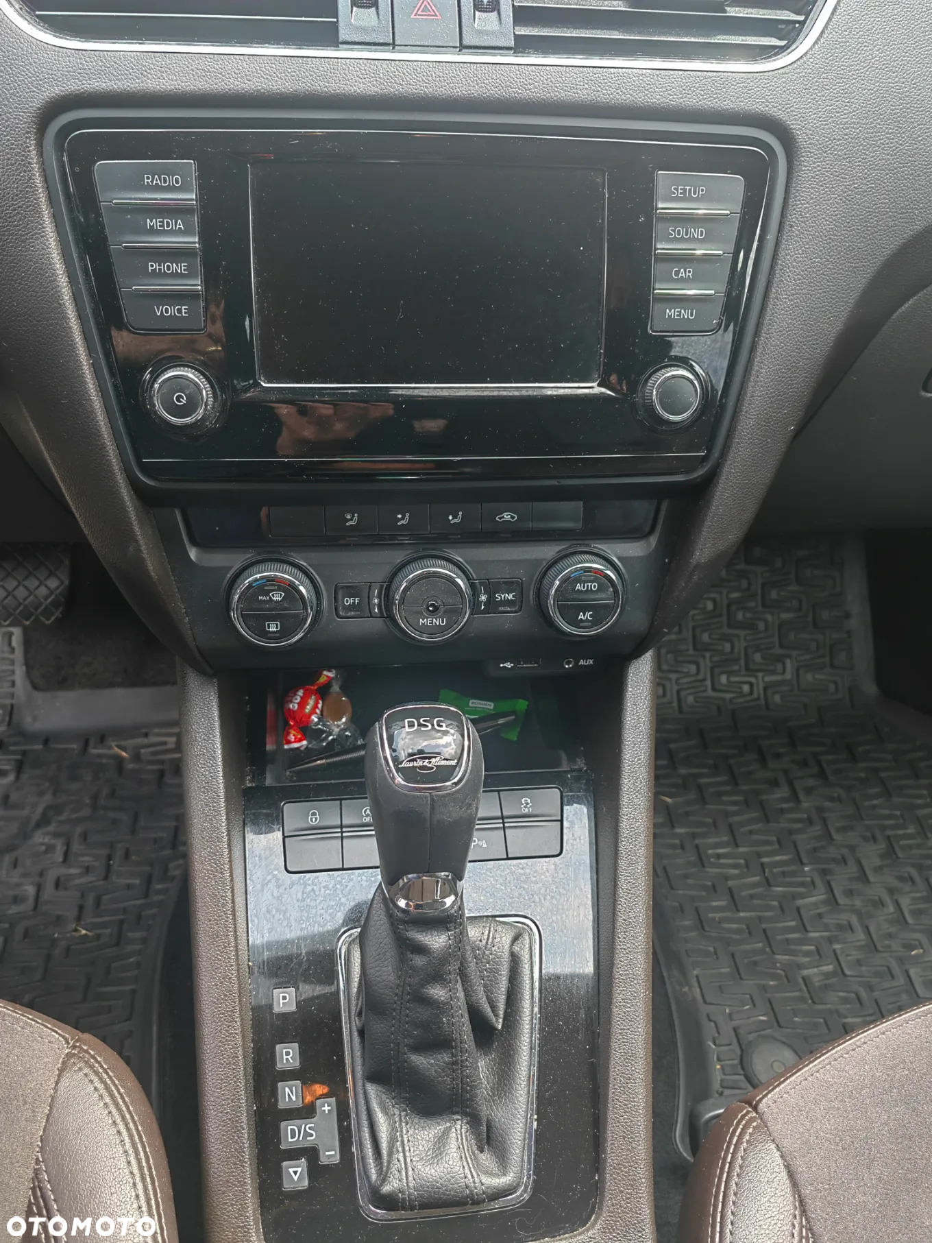 Skoda Octavia 2.0 TDI 4x4 L&K DSG - 12