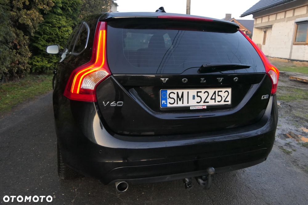 Volvo V60 D2 Drive-E Momentum - 11