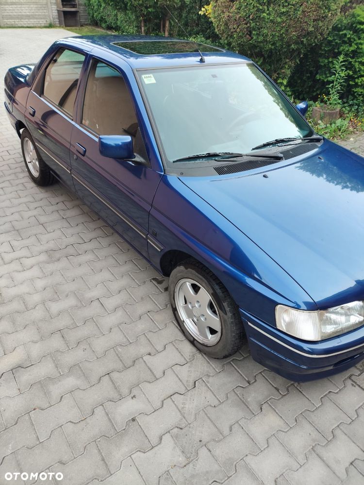 Ford Escort 1.6 CL - 3