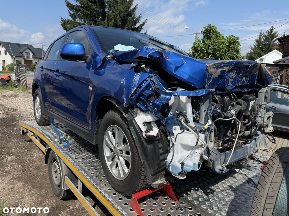 Mitsubishi ASX - 5
