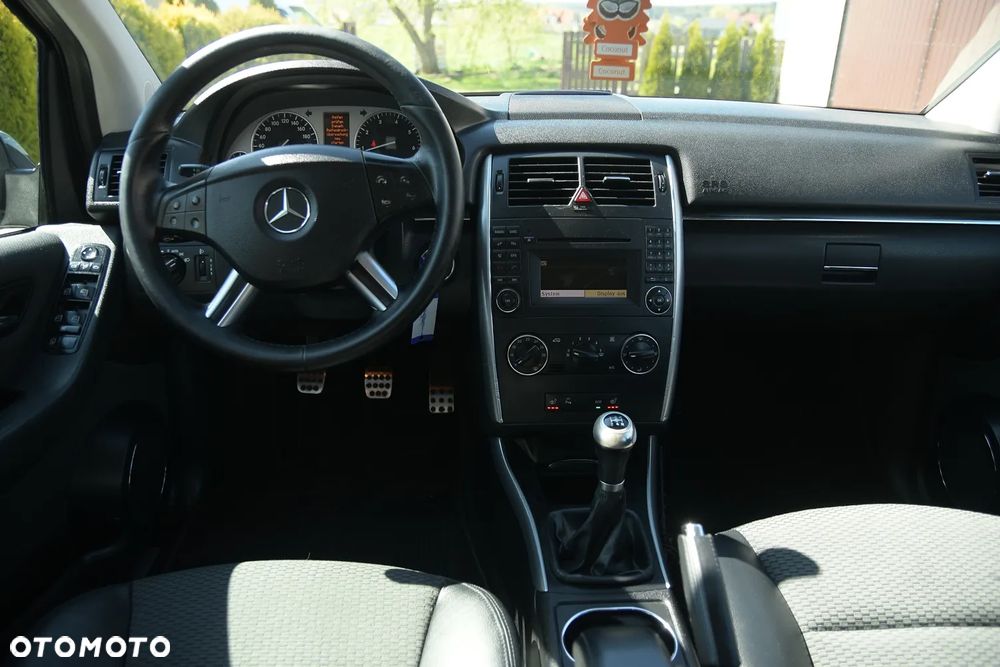 Mercedes-Benz Klasa B - 24